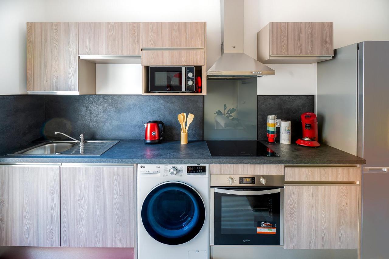 Superbe Appartement A 2 Pas Des Halles, Climatise, Terrasse, Garage Narbonne Eksteriør billede
