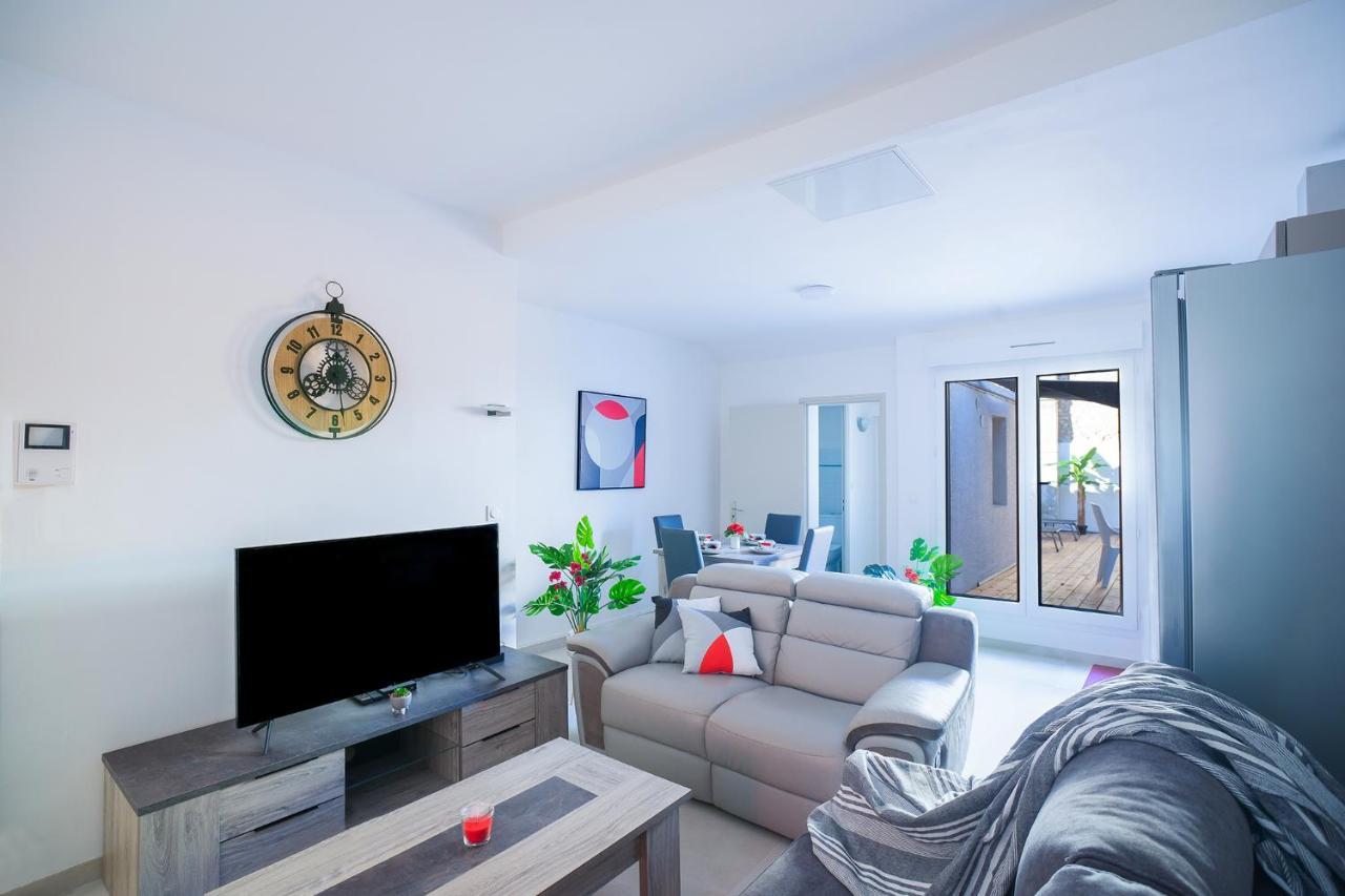Superbe Appartement A 2 Pas Des Halles, Climatise, Terrasse, Garage Narbonne Eksteriør billede