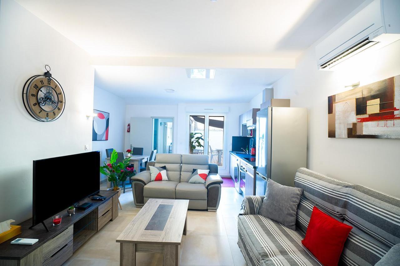 Superbe Appartement A 2 Pas Des Halles, Climatise, Terrasse, Garage Narbonne Eksteriør billede